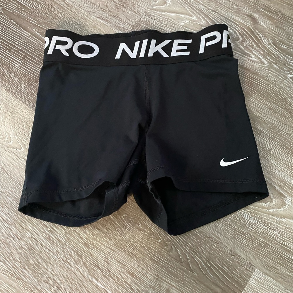 Black XS Nike Pro shorts